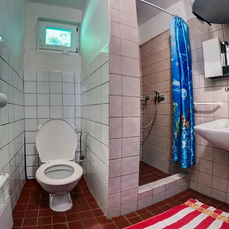 256 Chalet *